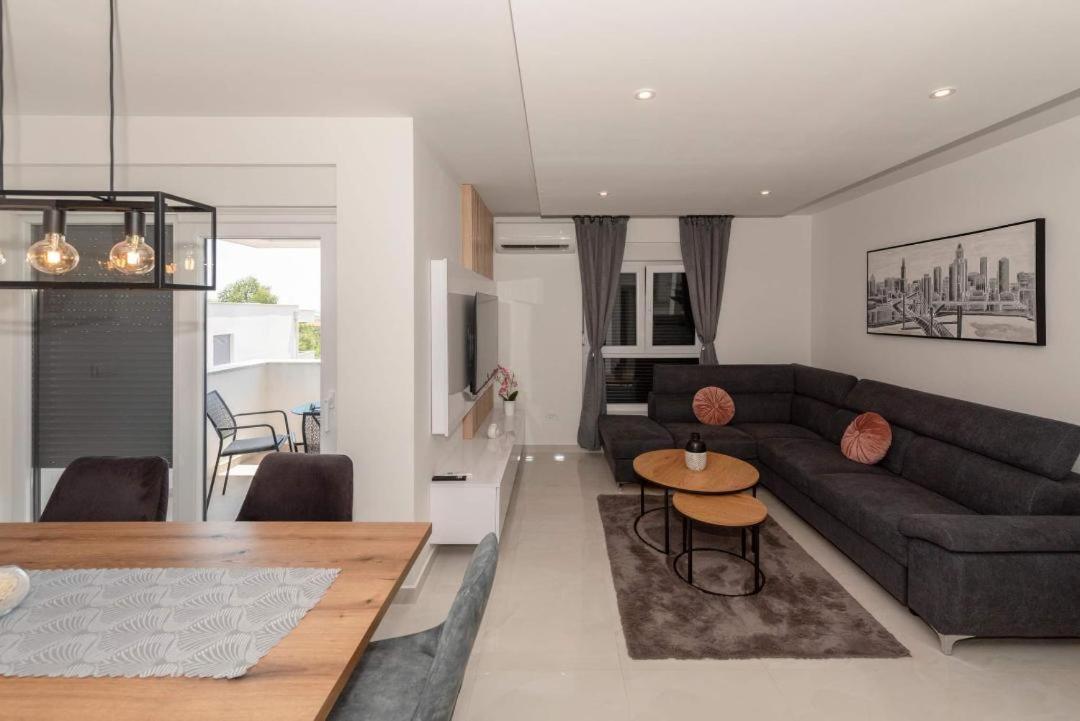 Penthouse Paola- Modern And Luxury Apartment In Zadar Exteriör bild